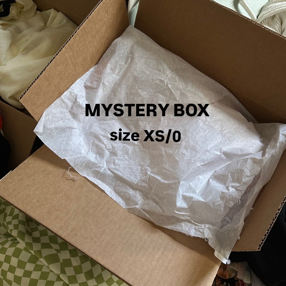 MYSTERY BOX: SIZE XS/0